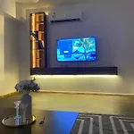 خطوة عزيزة